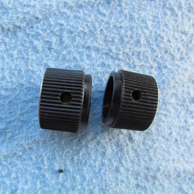 Cool Old Knobs Set Of 2 That Need Set Screws Vintage 1970's ? Era Knobs Needs Set Screws Cool Old Knobs image 4