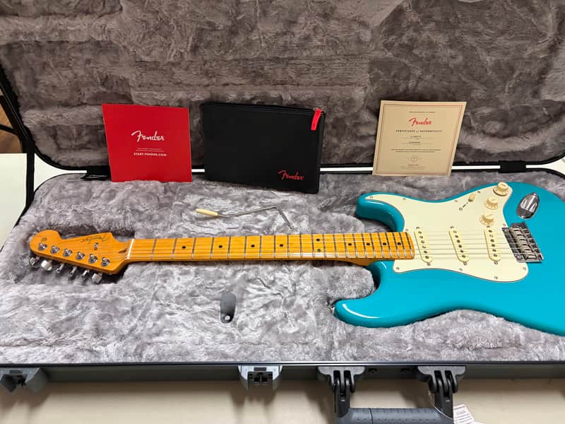 Fender American Professional II Stratocaster with Maple Fretboard