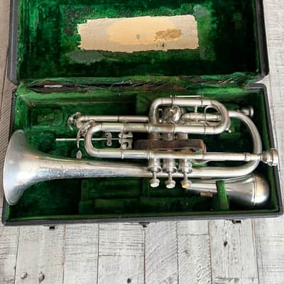 1912 C.G. Conn “Wonder” Cornet – Silver Plate – Engraved Bell – Plays Well – Elkhart, Ind. image 1