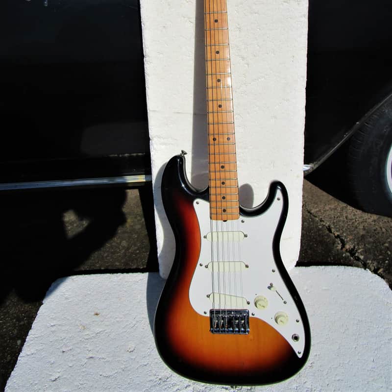 1983 – 1984 Squier Bullet Sunburst