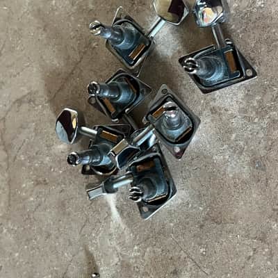 1970s set Fender guitar tuners Stratocaster Telecaster tuning pegs w/ screws and ferrules image 4