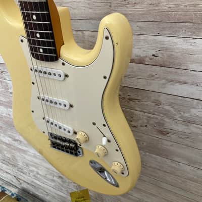 Used 1996 Fender American Vintage '62 Stratocaster image 6