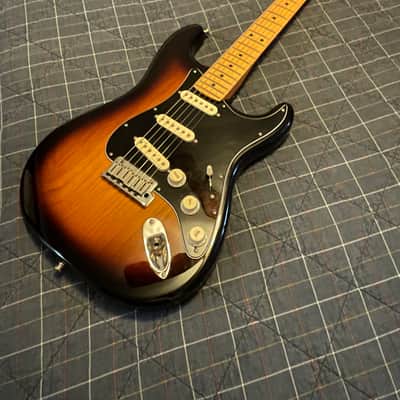 Fender American Ultra Luxe Stratocaster image 1