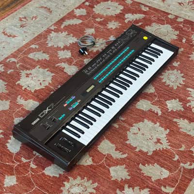 YAMAHA DX7 Digital Programmable Algorithm Synthesiser image 2