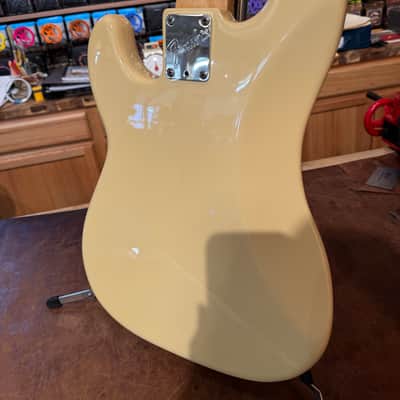1982 Fender Fretless Precision Bass image 11