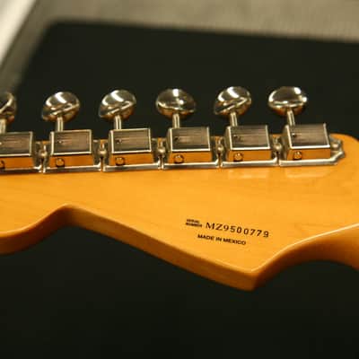 Fender Classic Series '60s Stratocaster - 2009 - Candy Apple Red - Rosewood Fretboard image 9