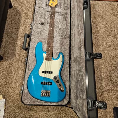 Fender American Professional II Jazz Bass with Rosewood Fretboard 2021 Miami Blue image 10