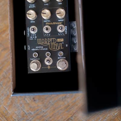 Chase Bliss Warped Vinyl HiFi Analog Chorus/Vibrato - Excellent - Box image 3