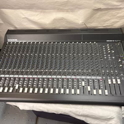 Mackie SR 24-4 VLZ Pro 24x4x2 4-Bus Mixing Console Mixer PA DJ audio image 1