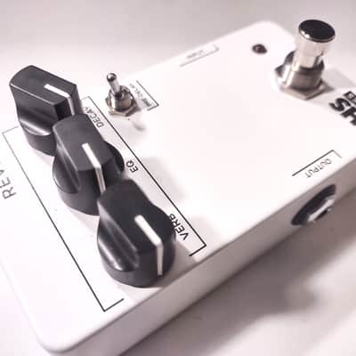 jhs reverb - black-white image 2