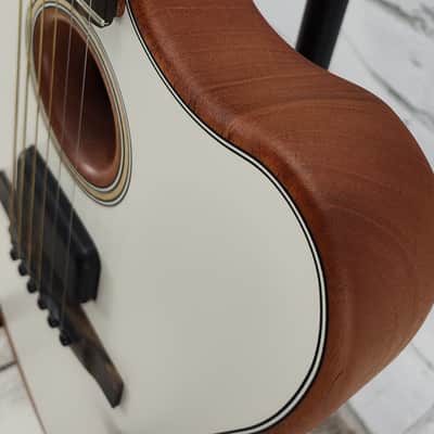Fender American Acoustasonic Jazzmaster 2021 - Present - Arctic White w/ padded gig bag image 6