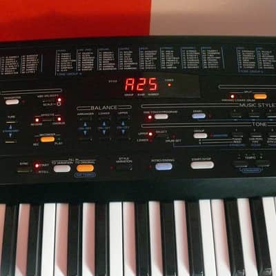 Roland E16 61-Key Intelligent Synthesizer Black image 7