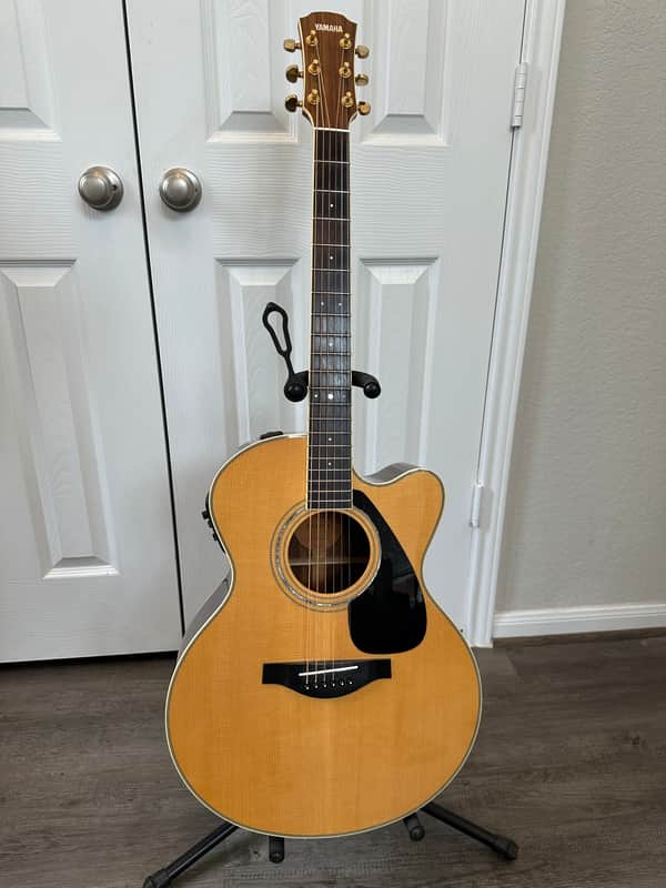 Yamaha  LJX6CA Natural wood jumbo electric acoustic guitar with Case image 1