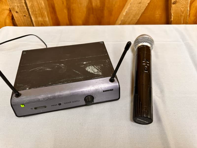 Shure UT4A & UT2 SM58 Wireless Microphone System FK Band 583 | Reverb