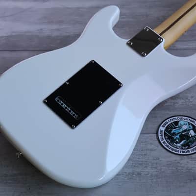 2024 Fender Japan Junior Collection Stratocaster (White) image 6