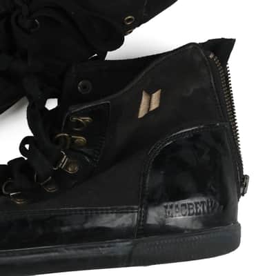Macbeth Mike Dirnt Signature Shoes Mismatched Pair Owned by Mike Dirnt image 2