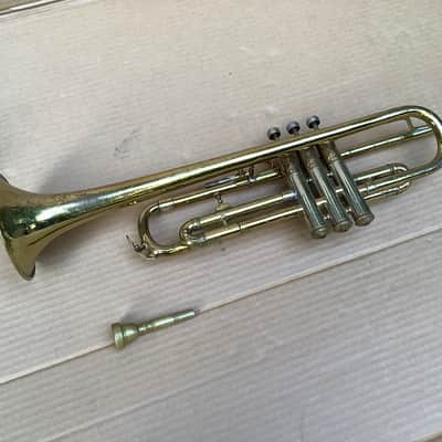Frank Holton & Co professional trumpet / serial number  33765 /   +- 1917 made in Chicago USA floral engraving ! image 8