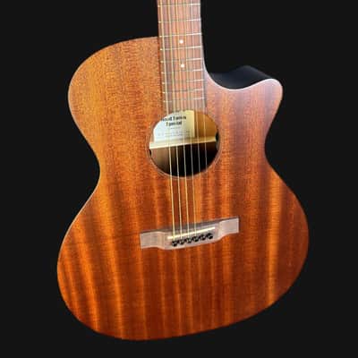 Martin  GPC-10E Roadseries Special Electro Acoustic Guitar image 2
