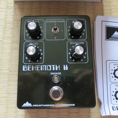 Mountainking Electronics Behemoth II bass preamp overdrive 2016 Green/Black image 1