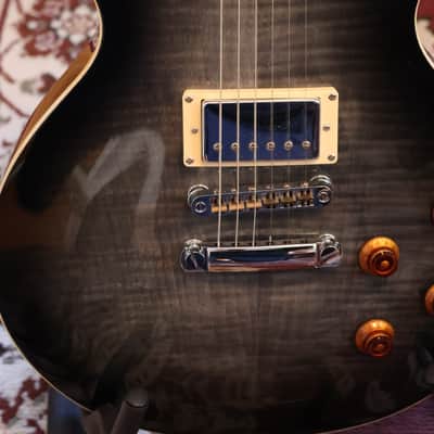 Xaviere XV-500 Pro 500 Flamed Maple Blackburst w\case image 3