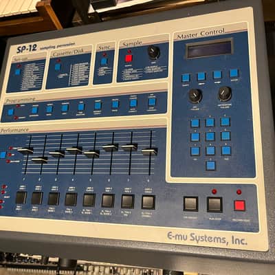 E-MU Systems SP-12 turbo 8-Voice Drum Sampler 1985 - 1987 - Blue image 12