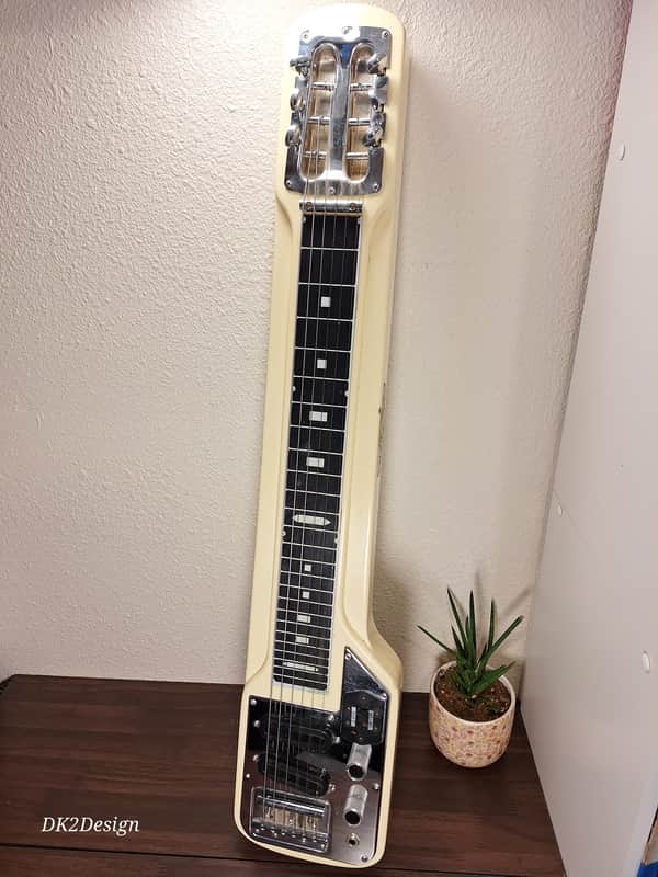 Vintage Guyatone Steel HG-306C, w/case, w/2 tone bars image 1