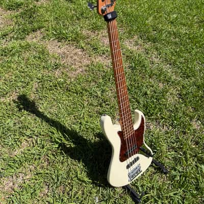 Sadowsky MetroExpress 21-fret Vintage JJ Bass, 5-string 2025 - Olympic White + VTC + Fretwrap image 2