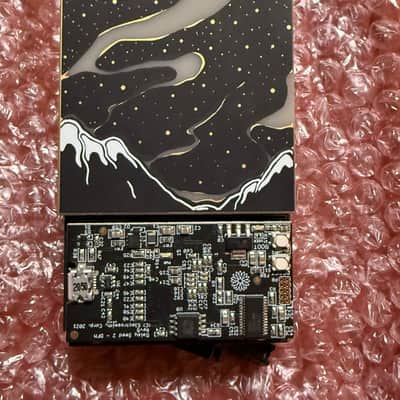 Qu-Bit Electronix Aurora 2022 - Present - Black image 2