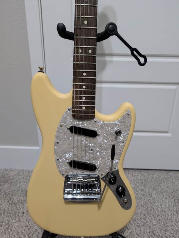 Fender American Performer Mustang with Rosewood Fretboard 2018 - Present Vintage White image 1