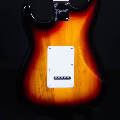 Squier Affinity Series Strat, Laurel FB, 3-Color Sunburst image 3