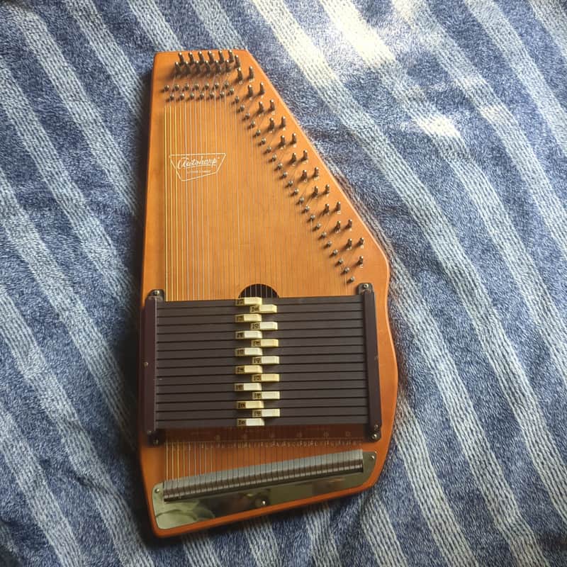 Oscar Schmidt OS15B Autoharp
