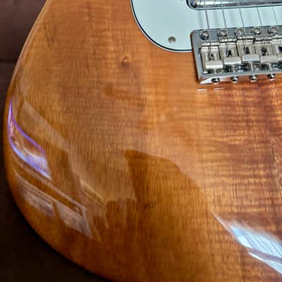 Fender Rarities Series Flame Koa Top American Original '50s Stratocaster with Maple Fretboard 2019 - Natural image 3