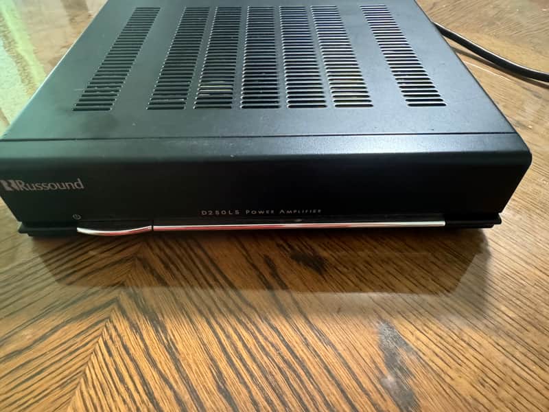Russound D250LS 2010 - 2 Channel Digital Amplifier image 1