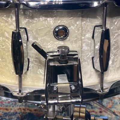 Final Cry - 6x14" 10-Lug Wood Snare Drum - White Marine Pearl image 10