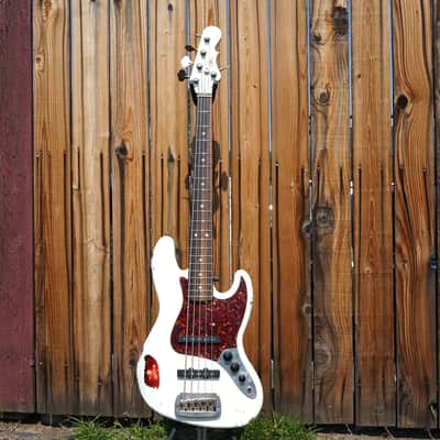 G&L USA Custom Shop JB-5 Nitro Olympic White over 3-Tone Sunburst 5-String Electric Bass Guitar w/ Tolex Case (2025) image 2