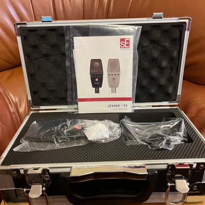Immagine sE Electronics sE Electronics sE4400 Large-diaphragm Condenser Microphone with Shockmount 2026 - Black - 14