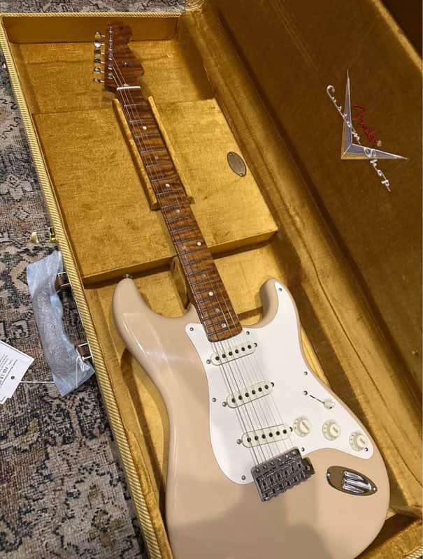 Fender Custom Shop Limited Edition Roasted Pine Stratocaster Closet Classic Desert Sand - AAAA Flamed Neck image 1