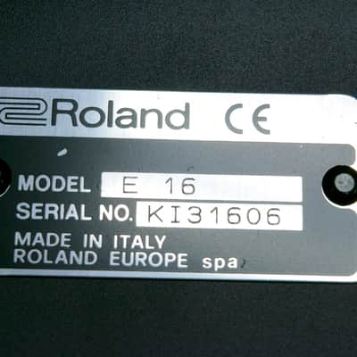 Roland E16 61-Key Intelligent Synthesizer Black image 11