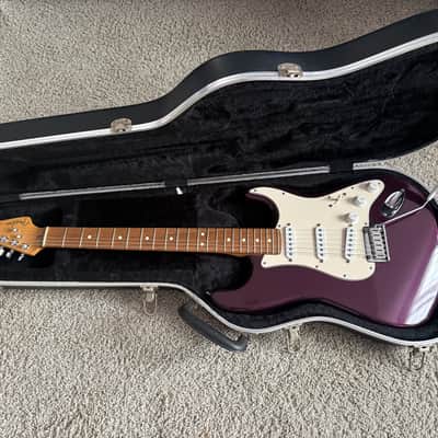 Fender American Standard Stratocaster with Rosewood Fretboard 1998 - 2000 - Purple Metallic image 2