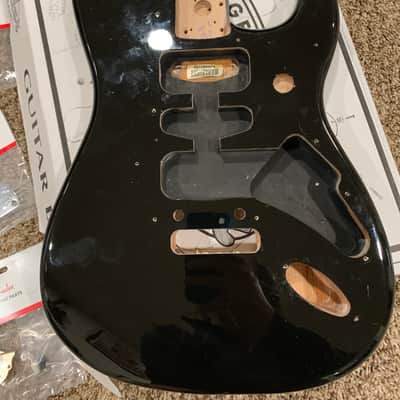 Fender Stratocaster kit - Fender body, Fender Highway One pickups & Warmoth Tele neck Project image 4