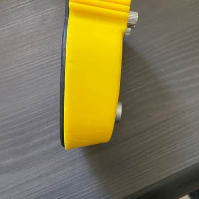 Danelectro Tuna Melt Tremolo 2010s - Yellow image 2