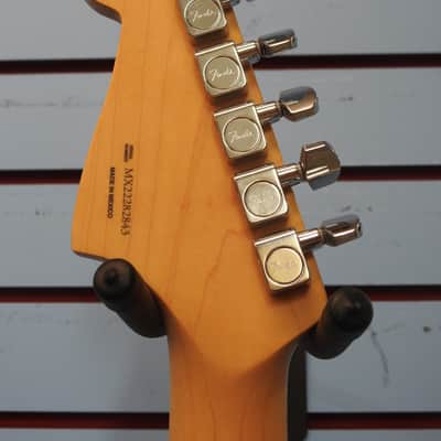 Fender Player Jazzmaster PF - 3 Color Sunburst image 4