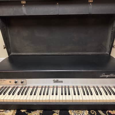 Vintage Fender Rhodes Mark I Stage 73 — Original & Complete image 5