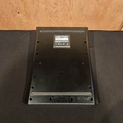 Mackie DL1608 16-Channel Wireless Digital Mixer image 6