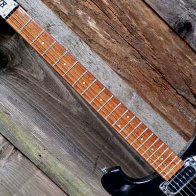 1989 Rickenbacker 610 - Jetglo image 10