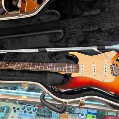 Fender 60th Anniversary Highway One Strat 2006 - Sunburst image 3