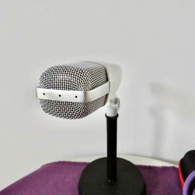 Sennheiser MD 421-U Cardioid Dynamic Microphone image 7