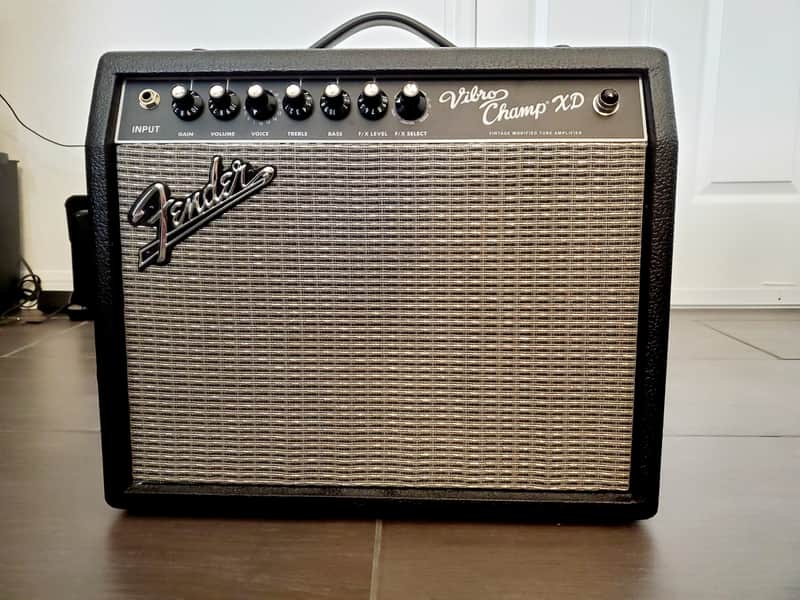 Fender Vibro Champ XD 5-Watt 1x8" Guitar Combo 2007 - 2012 image 1