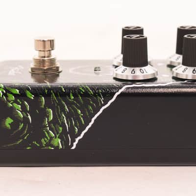 Fender Godzilla Distortion 2026 - Black / Green Graphic image 4