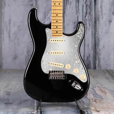 Unique Fender Stratocaster Pickguard SSS  11 holes 3ply (wbw) Custom Stratocaster pickguard - Silver Foil and Glitter image 2